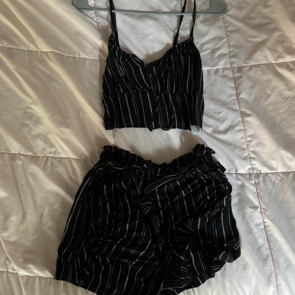 hollister two piece